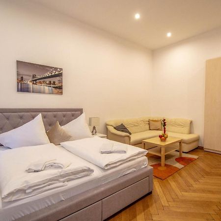 Vojtesska Apartment By Ruterra Prague Exterior photo